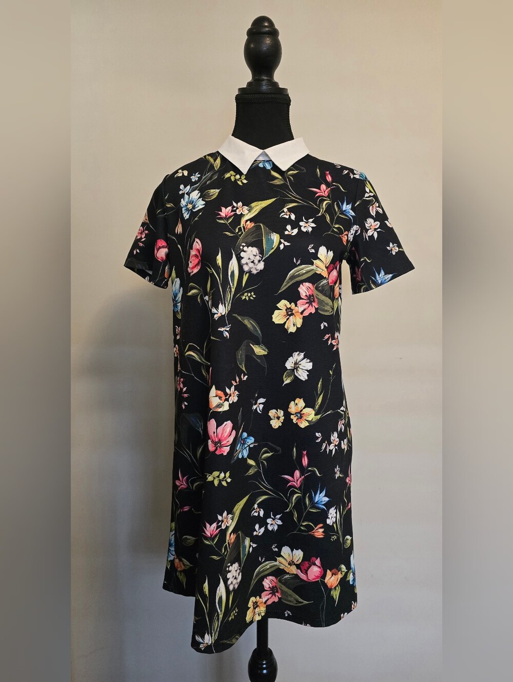 Zara Black Floral Collared Shift Dress